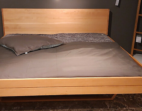 Bett mit Holzkopfteil - Float